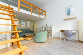 H10 by NW Budapest